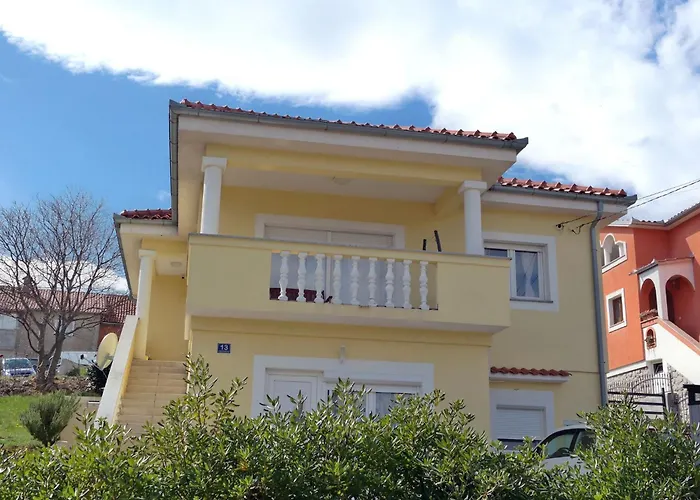 Apartment Sarah Mit Balkon By Interhome Čavle