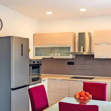 Apartmán Sarah Mit Balkon By Interhome